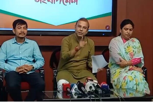 ‘ছৈয়দা হামিদে কৰা অসম বিৰোধী মন্তব্যক লৈএতিয়ালৈকে এষাৰো মন্তব্য কৰা নাই সাংসদঅজিত কুমাৰ ভূঞাৰ, এয়া অতিকৈ লজ্জাজনক’-কিশোৰ উপাধ্যায়, বিজেপিৰ মুখপাত্ৰ । Kishore Upadhyay