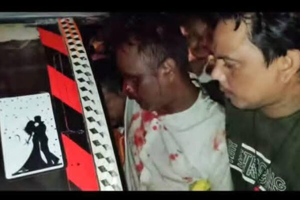 গোলকগঞ্জত কোচ ৰাজবংশী ছাত্ৰ সন্থাৰ বিশাল প্ৰতিবাদী জোঁৰ সমদল, আৰক্ষীৰ লাঠিচাৰ্জ । ACKSS