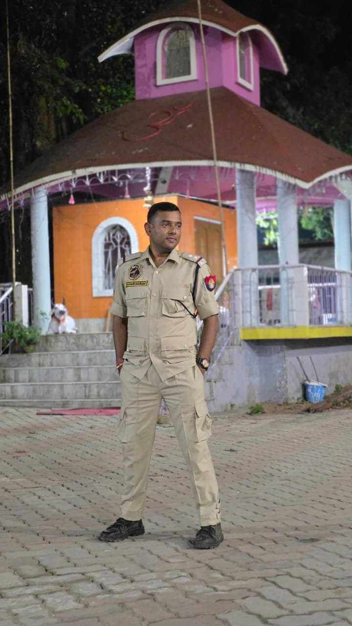 গৌৰীপুৰ থানাৰ ভাৰপ্ৰাপ্ত আৰক্ষী বিষয়া জ্যোতি প্ৰসাদ দাস ৰিজাৰ্ভ ক্লোছ