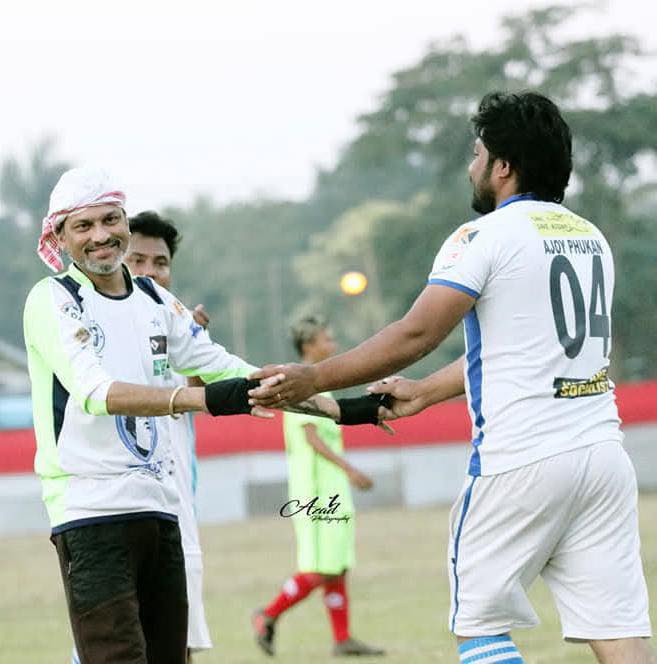 মৃত্যুৰ ২৬ দিন পূৰ্বে অজয় ফুকনক বিশেষ অনুৰোধ জুবিন গাৰ্গৰ, দাদাৰ কথাক সন্মান জনাই ডাঙৰ সিদ্ধান্ত অজয়ৰ । Ajoy Phukan