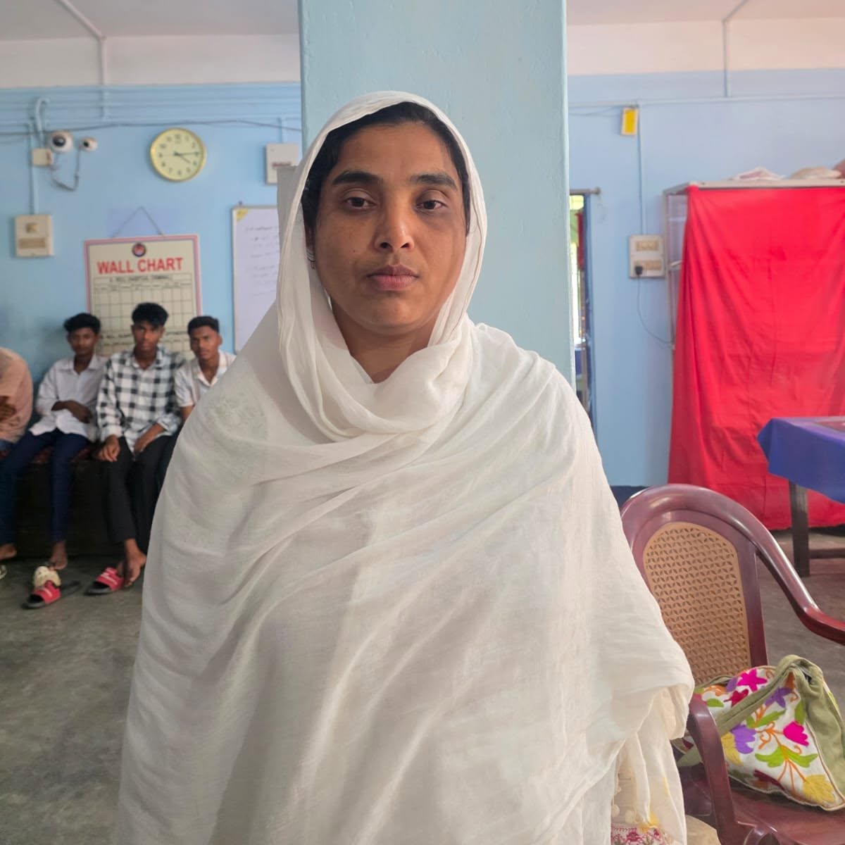 গোৱালপাৰাত বিদ্যালয়ত বিতৰ্ক: শ্ৰেণী কোঠাত নিষিদ্ধ মাংস ভক্ষণক লৈ উত্তেজনা