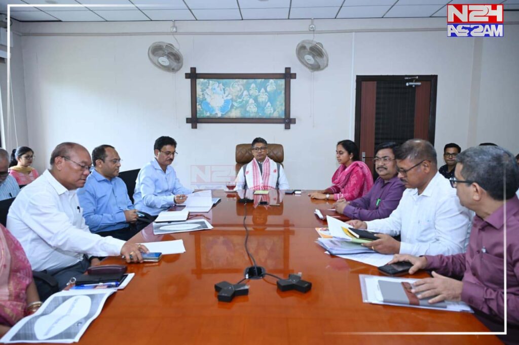 কৃষকৰ আঁচনি ৰূপায়ণত গাফিলতি সহ্য কৰা নহ’ব: মন্ত্ৰী পীয়ূষ হাজৰীকা , কৃষি মন্ত্ৰীৰ বিভাগীয় পৰ্যালোচনা; অহা মাহত ১৫ লাখ উদ্যান শস্যৰ পুলি বিতৰণৰ লক্ষ্য ধাৰ্য।